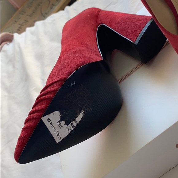 Nine West - Picture 3 of 5